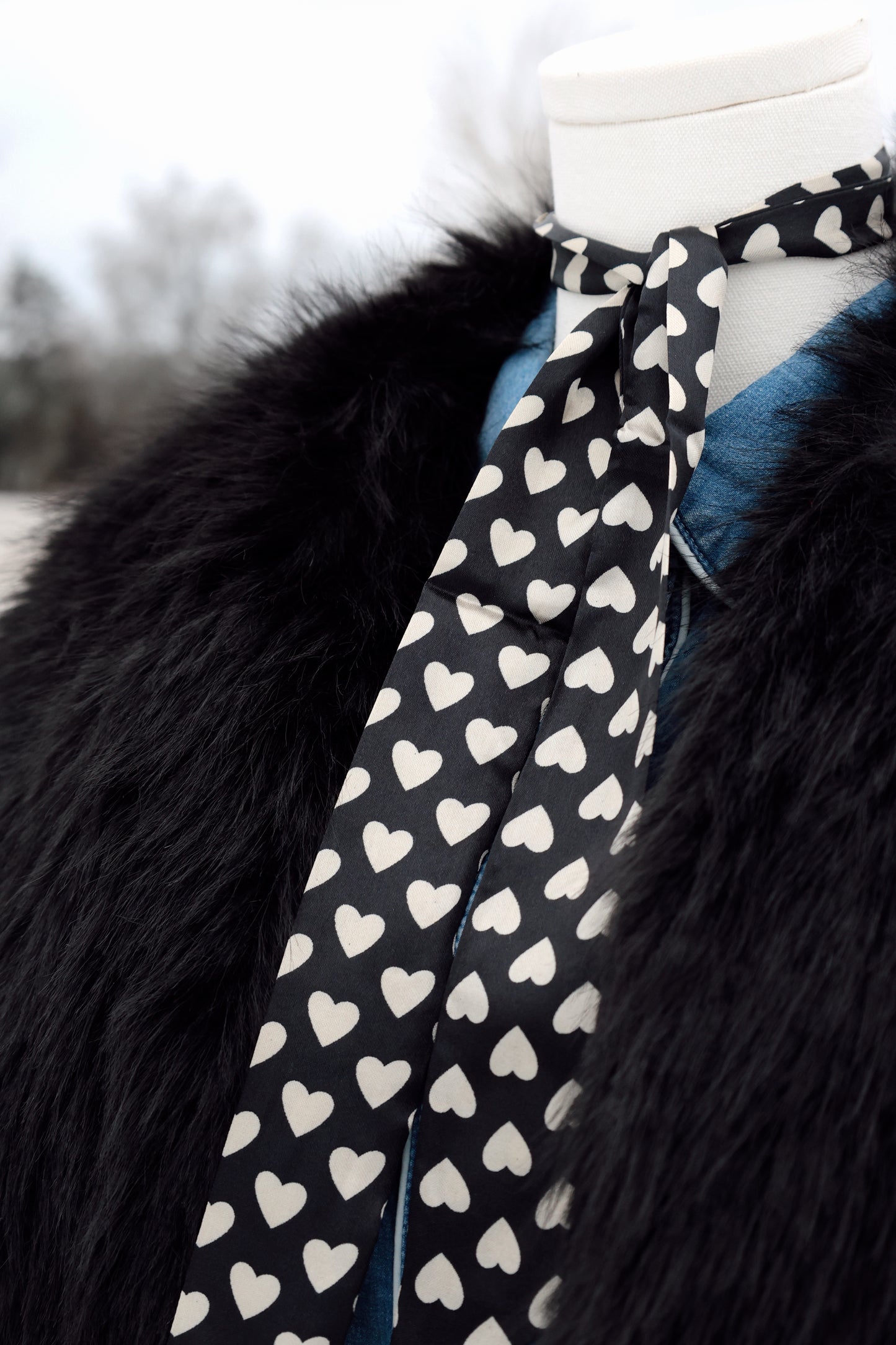 Black and White Heart Twilly