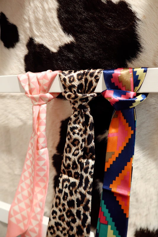 Pink Checkered Twilly